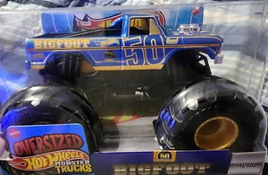 Hot Wheels Oversized Monster Trucks Bigfoot 50th Anniversary 1:24 Scale - Picture 1 of 2