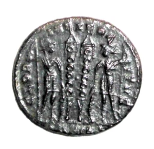 Ancient Coin Roman Empire 27 BC-476 AD. Bronze Soldiers Military Standards - Picture 1 of 2