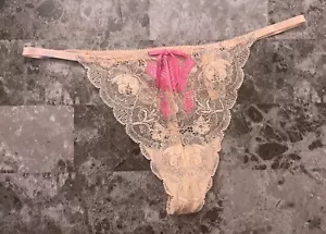 NEU MIT ETIKETT VICTORIA'S SECRET M ROSA STRASS SILBER SCHNÜRHÖSCHEN SELTEN V-SAITEN - Bild 1 von 5
