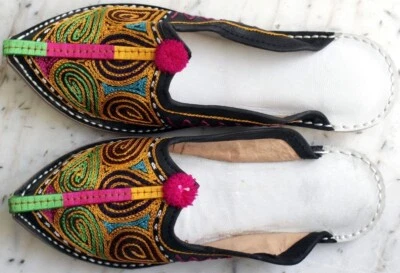 Mujeres Cuero Mojari Jutti Zapatillas Khussa Zapatos Hechos a Mano Punjabi Chanclas  Foto 1 de 4