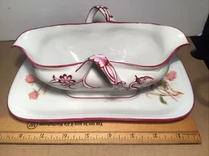 Vintage Marcuerite T&V (Tressemanes & Vogt) Bone China Gravy Boat w/under Plate - Picture 1 of 10