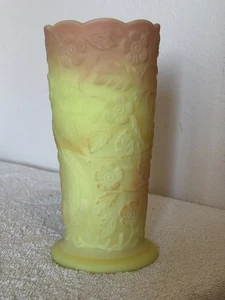 Vintage Fenton Burmese PeacockGarden Vase UV GLOWS 8'' Tall - Picture 1 of 10