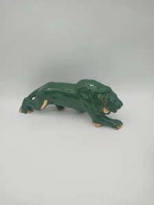 Estatuilla de león de cerámica verde vintage moderna de mediados de siglo de 15" de largo - Imagen 1 de 8