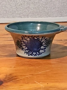 Great Bay Keramik Steinzeug 5" Schüssel mit Griff Sonnenblumenmotiv Made in N.H. USA - Bild 1 von 12