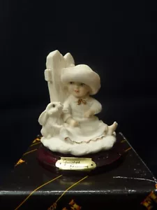 Guiseppe Armami Kind mit Hase Figur - Bild 1 von 6