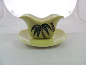 Continental Kilns Tahiti Gravy Boat with Attached Underplate - Picture 1 of 6