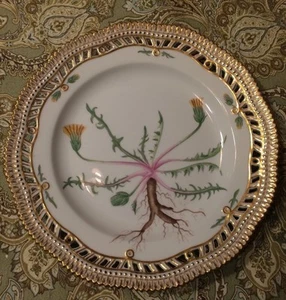 FLORA DANICA ROYAL COPENHAGEN Pierced Taraxacum Palustre DC. Tennisectum Plate - Picture 1 of 7