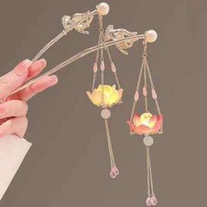 Bastoncini capelli luminosi lanterna di loto stile antico donna con sfera leggera cinese  - Foto 1 di 20
