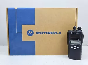 NEW Motorola CP200 XLS CP200XLS UHF 438-470 MHz 128 Channel 4 Watt - Picture 1 of 8