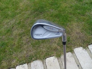 LADIES AFFINITY CHIPPING IRON 34* , 35.5" GRAPHITE FITTED WITH ARTHRITIC GRIP - Picture 1 of 10