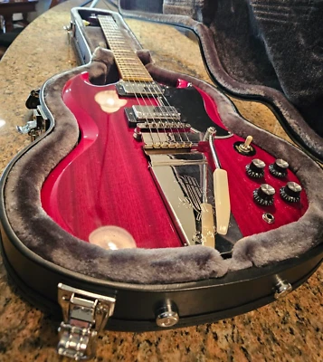 BLACK FRIDAY SALE MINT SG-MASTRO INSPIRED BY GIBSON+HARD CASE - Image 1 of 4