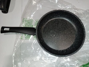 Sartén antiadherente de aluminio forjado negro moteado Mopita Roccia Viva, Italia - Imagen 1 de 3