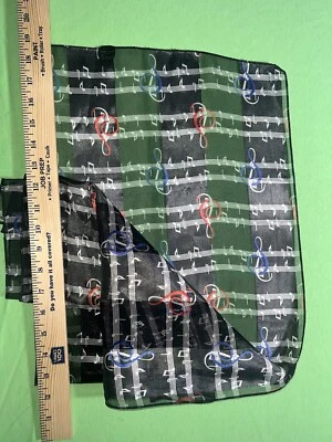 See Through 围巾黑色光泽红色蓝色音乐笔记大约 13 英寸宽 x 58 英寸长 — 第 1/4 张图片