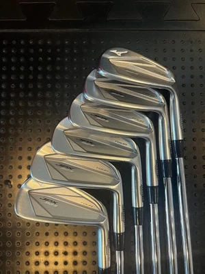 Mizuno JPX 923 Tour Iron set 5-pw / Modus 105R - Image 1 of 4