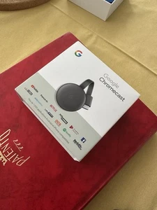 Google Chromecast V3 Like New In Box - Afbeelding 1 van 3