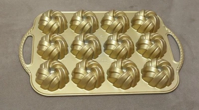 Nordic Ware NW 95377 Backform Mini-Gugelhupf 75th Anniversary gold - Bild 1 von 3