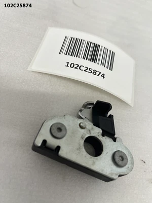 LOTE 102C25874 CERRADURA ASIENTO ORIGINAL MV AGUSTA F4R 2010 Foto 1 de 4