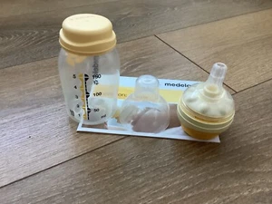 Medela Baby Bottle with Calma Teat and Lid 150 ml BPA Free Silicone - Picture 1 of 4