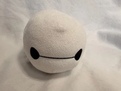 Baymax Tsum Tsum Pelúcia Média 11” Disney Store Big Hero 6 - Imagem 1 de 4