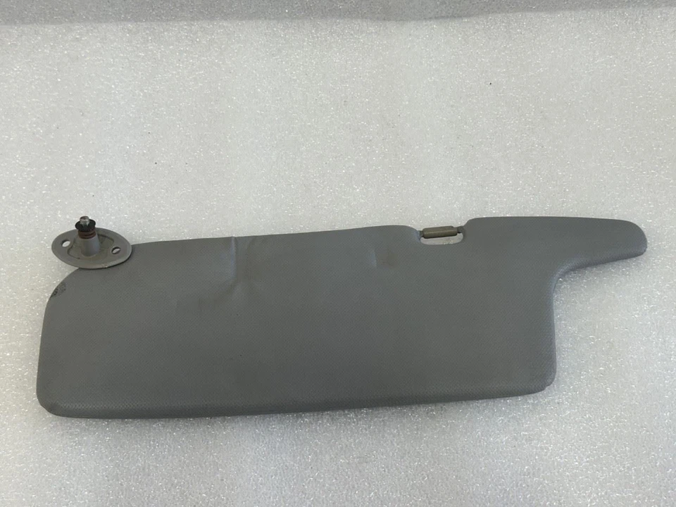 Toyota Celica 1986 1987 1988 1989 cupé pasajero derecho parasol gris Foto 1 de 4