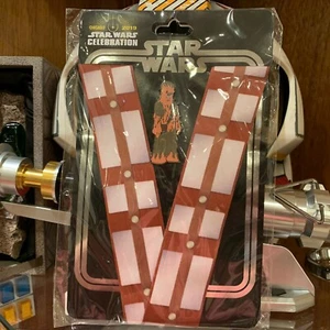Star Wars Celebration 2019 exclusivo juego de pines y cordones comerciales Chewbacca - Imagen 1 de 6