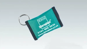 3 x First Aid Key Ring Pouches with 1-way Resuscitator - Picture 1 of 2