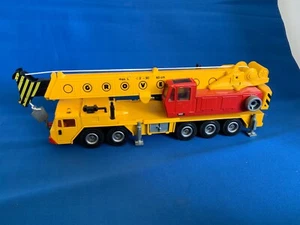 Diecast Crane SIKU 4010 Heavy Lift Mobile Crane 1:55 Truck - Fully Working - Picture 1 of 14