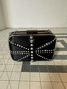 Handtasche Aldo Nieten schwarz klein mit Schulterkette - Bild 1 von 12