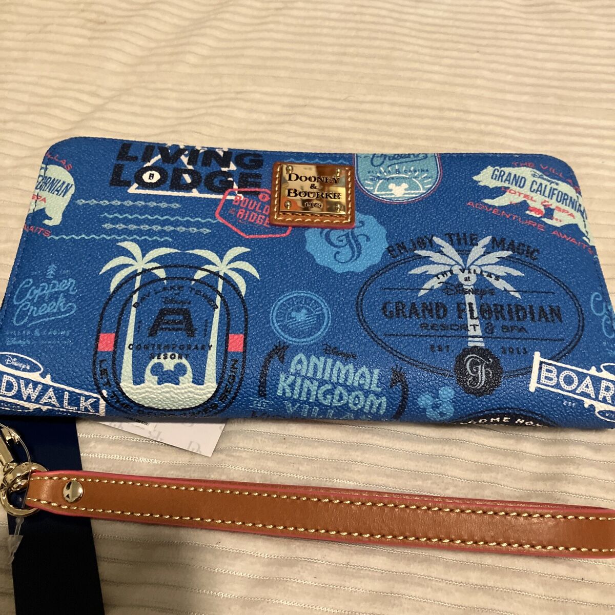 Dooney & Bourke Disney Handbags 1968-Now for sale | eBay Dooney & Bourke Disney Handbags 1968-Now for sale | eBay