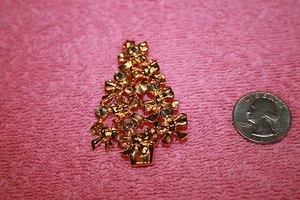 Broche prendedor vintage dorado Avon árbol con arco de Navidad estrás - Imagen 1 de 4