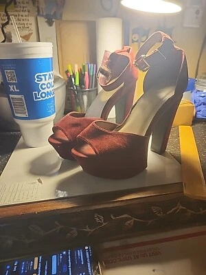 Wild Diva Women Burgundy heel Shoes Size 8 - Imagem 1 de 4