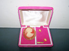 VINTAGE HAND CARVED GOLD TONE CAMEO PIN BROOCH & PIERCED EARRINGS