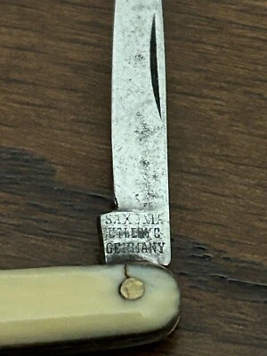 Faca vintage minúscula SAXONIA CUTLERY CO ALEMANHA 2 lâminas escamas ósseas RARAS (2 1/2”) - Imagem 1 de 4