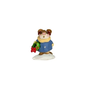 Wee Forest Folk M-087m Mini Holly Mouse - RETIRED - Picture 1 of 2