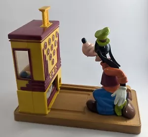 Vintage Disney Goofy Kaugummiautomat von Karussell Spielzeug Swing Action Bowling - Bild 1 von 9