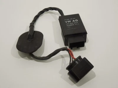 VW Jetta 5C Mk6 Fuel Delivery Control Unit ECU 1K0906093F - Image 1 of 4