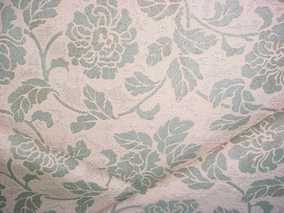 Tela de tapicería jacquard damasco con pergamino floral arena jade 25786 Kravet 253/4 años Foto 1 de 4