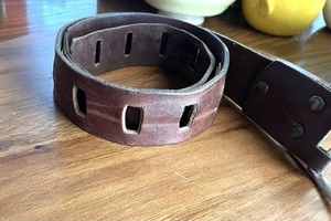 **VINTAGE** Gen Cowhide Leather Belt - Solid - I believe this belt is homemade - Picture 1 of 4