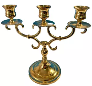 Gorgeous Vintage 3-Hole Bright Brass Candle Holder Stands 8.5 x 9,5 Inches - Picture 1 of 8
