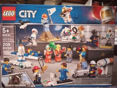 LEGO CITY: People Pack - Space Research and Development (60230) - Image 1 of 2