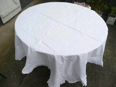 housse ancienne pour édredon en coton brodé  entourage volant - Photo 1/4