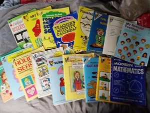 17  Vintage Teachers Resource Books And Activity Books 1980s Master Duolicator - Picture 1 of 15