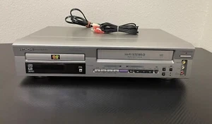 HITACHI DV-PF2U DVD/VHS COMBO VIDEO PLAYER RECORDER NO REMOTE Partial Working - Picture 1 of 16