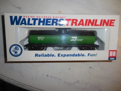 Walthers HO Burlington Northern Tank Car 931-1440 - Image 1 of 2