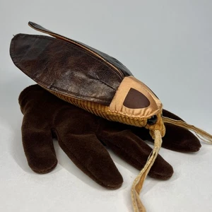 Folkmanis Folktales Vintage Peluche Cucaracha Marioneta Guante de Mano Completa con Alas - Imagen 1 de 9