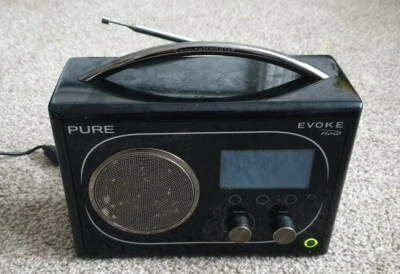 Pure Evoke Flow Portable DAB / FM Radio Working But With Dead Display - Image 1 of 2