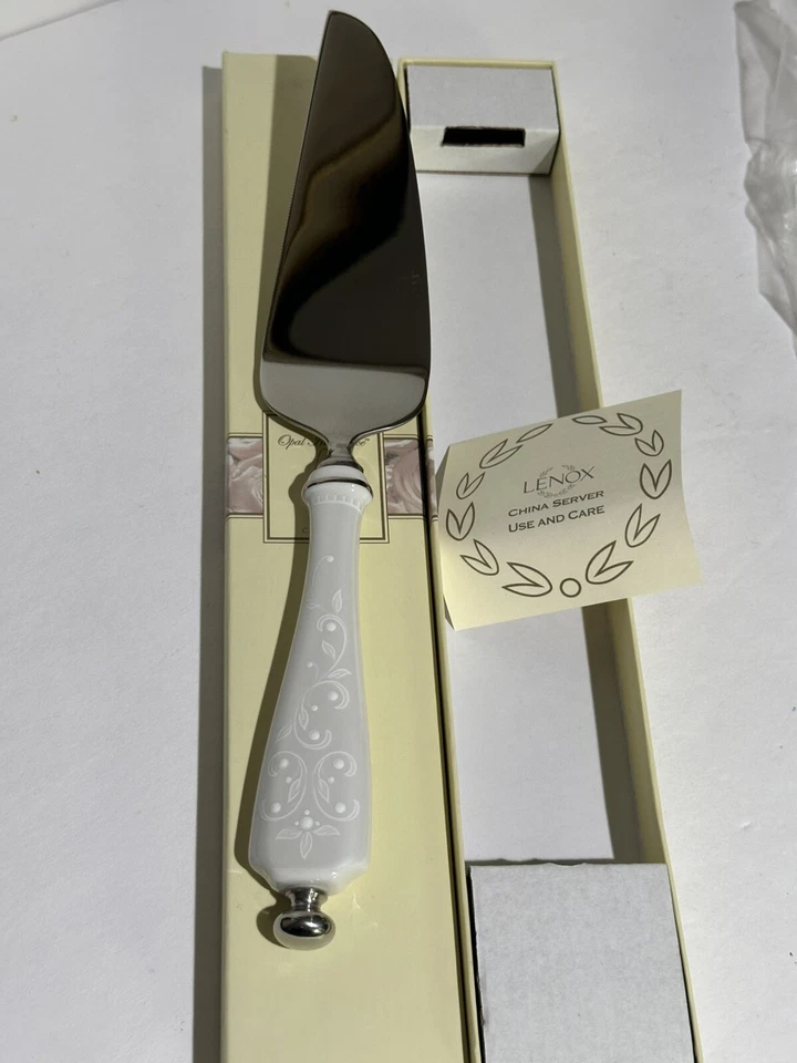 Wedding Promises Lenox Opal Innocence Porcelain Ivory Cake Server