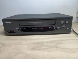 Daewoo DV-T5DN VCR 4 Head VHS Player Video Cassette Recorder - Picture 1 of 7
