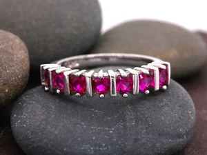 Incredibile Argento Sterling 925 Rotondo Creato IN Laboratorio Rubino Eternity - Foto 1 di 10