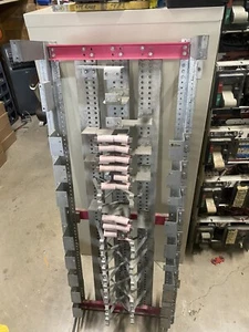 Panneau FEDERAL PACIFIC 1200 Amp MOUNTING HARDWARE livré comme sur la photo �� - Photo 1/4
